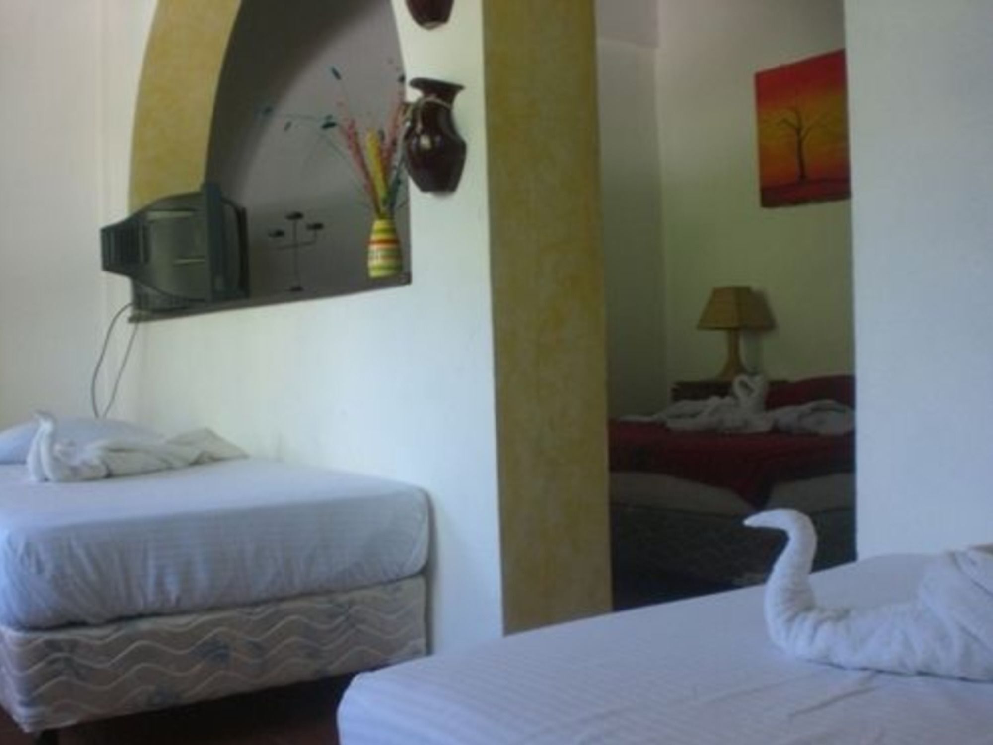 La Del Sol Hotel