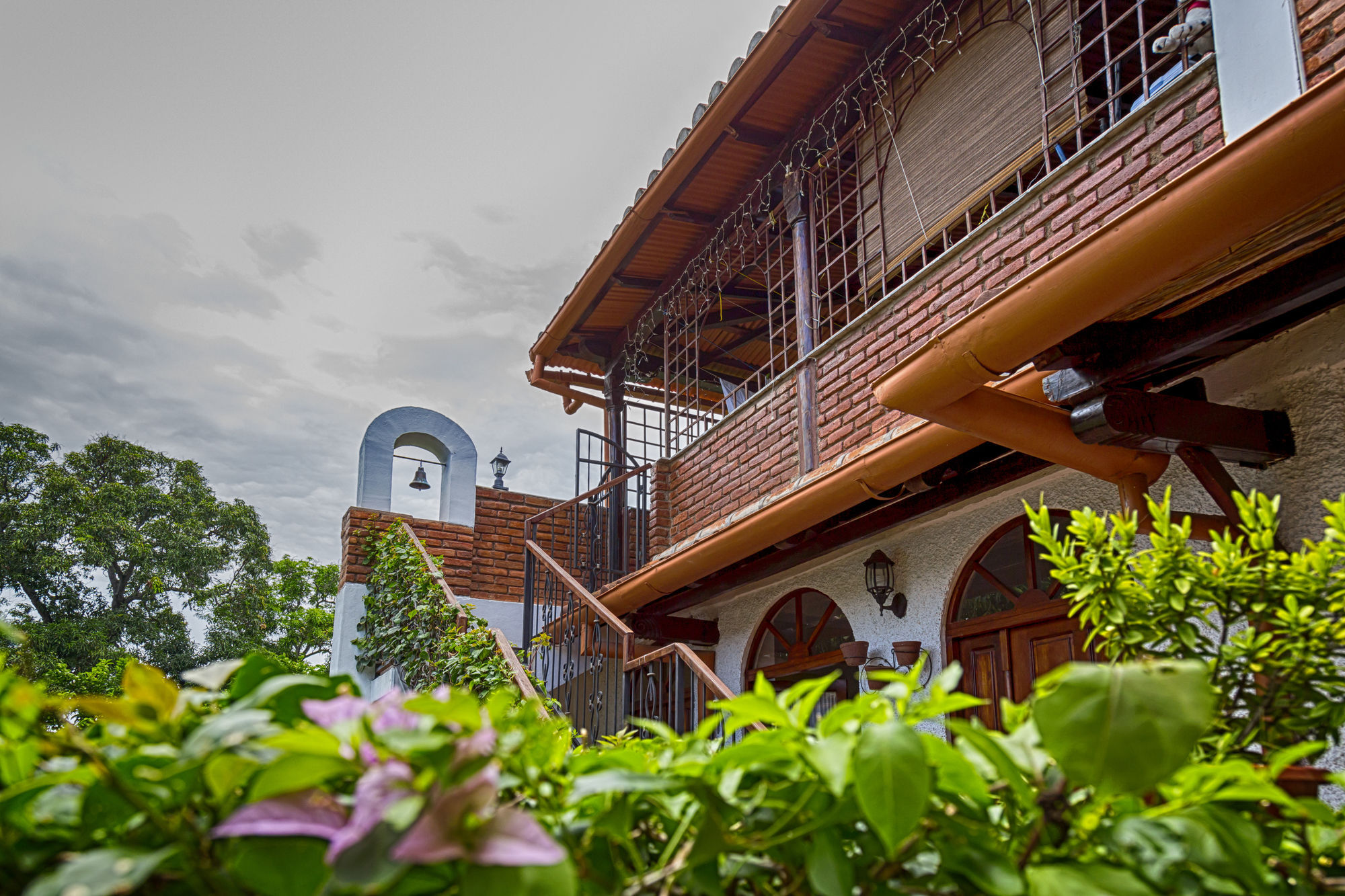 La Del Sol Hotel